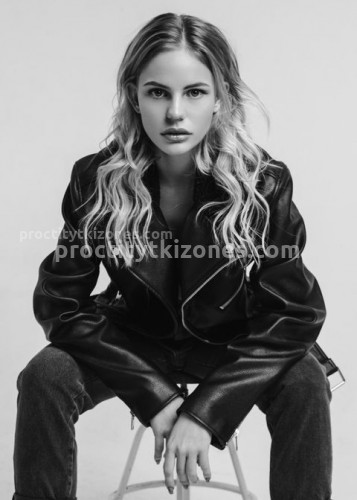 Полина, Г. Белая Калитва